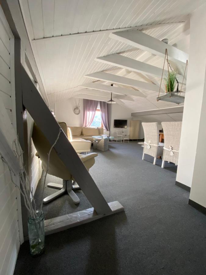 フュッセンHaus Floraアパートメント エクステリア 写真
